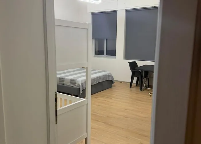 Daily Albania * Tirana